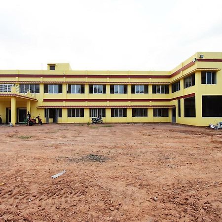 Oyo 43926 Sanchari Atithi Nivas Hotel Bolpur Eksteriør billede