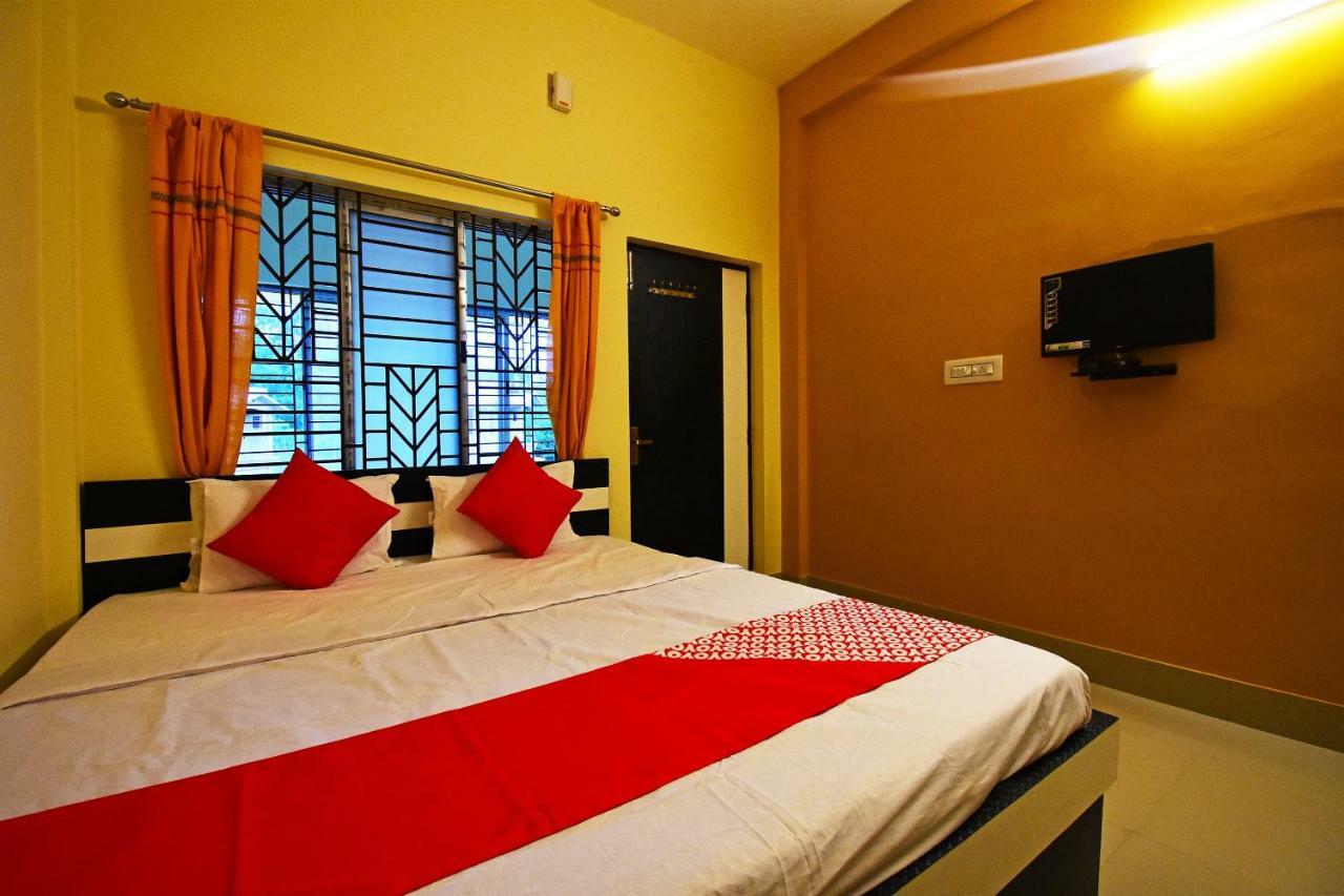 Oyo 43926 Sanchari Atithi Nivas Hotel Bolpur Eksteriør billede